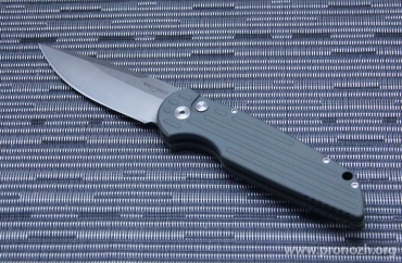    Pro-Tech TR-3, Satin Finish Blade, Green Aluminum Handle