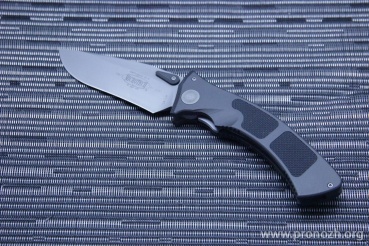   Microtech Amphibian, Bead Blasted 154CM Steel, Black Aluminum Handle with Textured Rubber Inserts