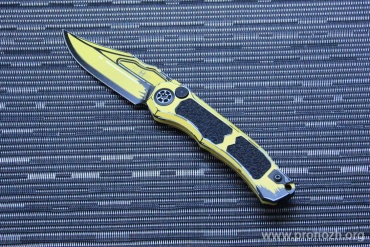   Heretic Knives Wraith V4 Auto Bowie, Yellow Cel Shading