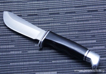 Фиксированный нож Buck Skinner, Satin Finish 420HC Steel, Black POM Handle