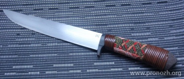    Maruyoshi K-66 Hand Crafted by Saji Takeshi, Shirogami Core Forged with Nickel Damascus, Black Oak Wood wrapped with Yuzen fabric and Brown Fuji-Maki (Wisteria Vine)