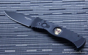 Складной автоматический нож Pro-Tech TR-2, DLC-Coated Blade, Black Aluminum Handle,  Skull  Ruby Eyes Inlay